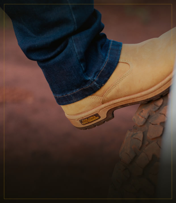 Bota Colona Todo Terreno con jeans